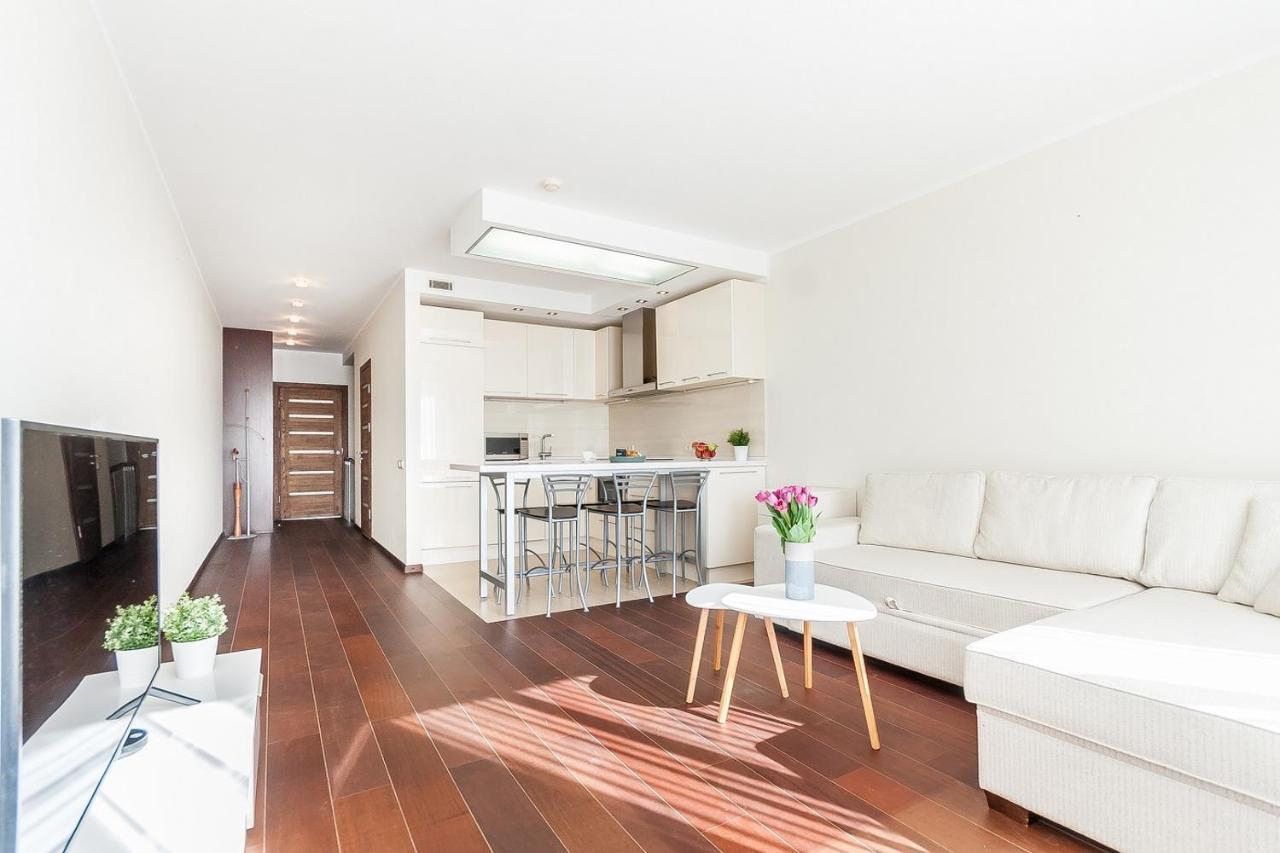 Central Apartment In Gedimino Av By Urban Rent Vilnius Exterior photo